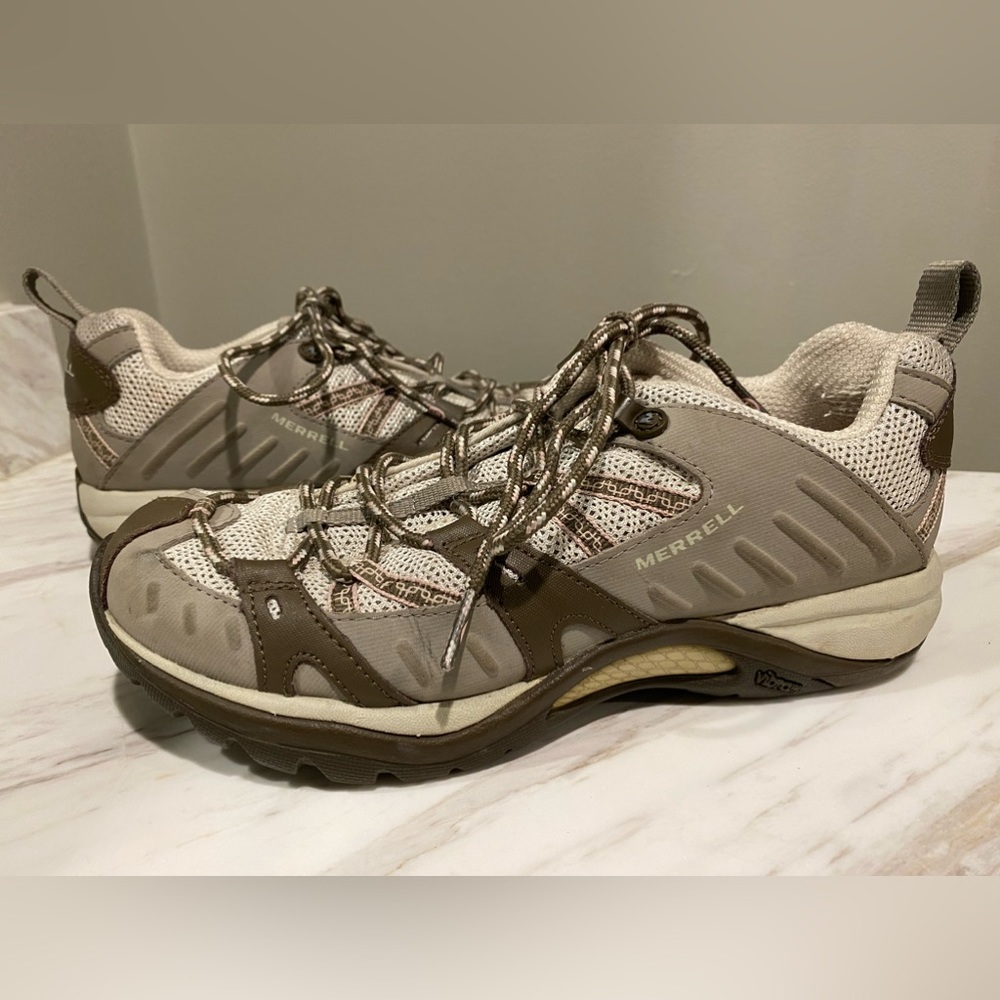 Merrell Alverstone 2 Low Women’s 7 Hiking Shoes Air Cushion QForm Vibram Pink